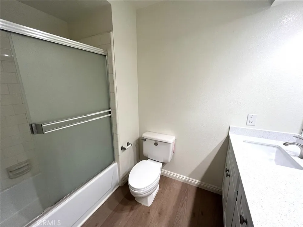 926 S Essex San Dimas, CA 91773