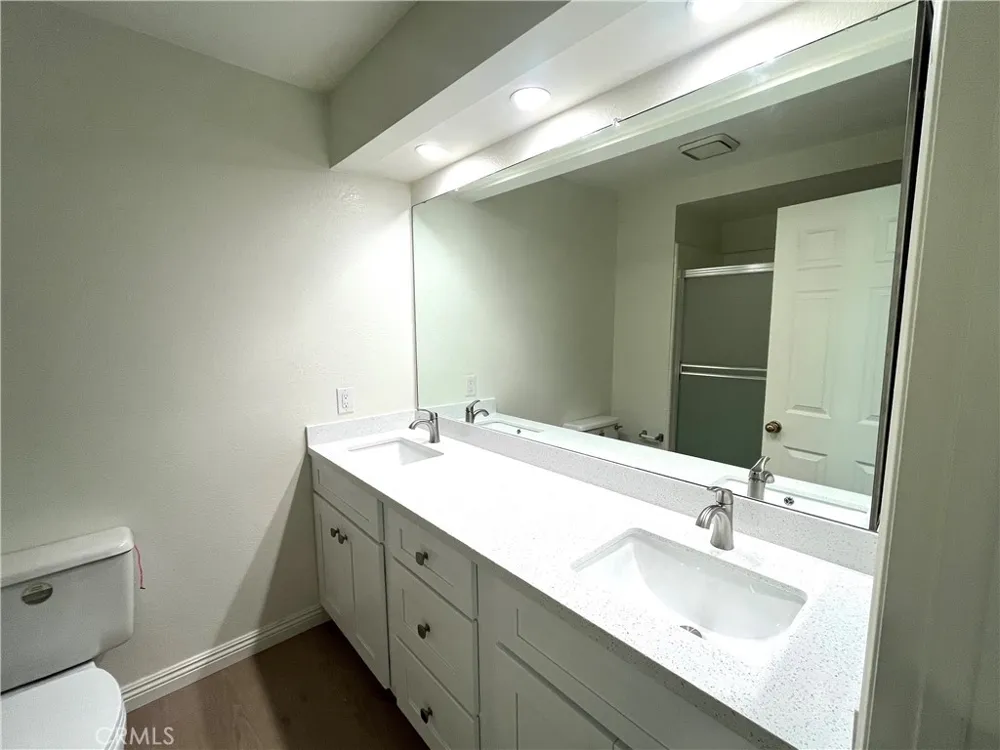 926 S Essex San Dimas, CA 91773