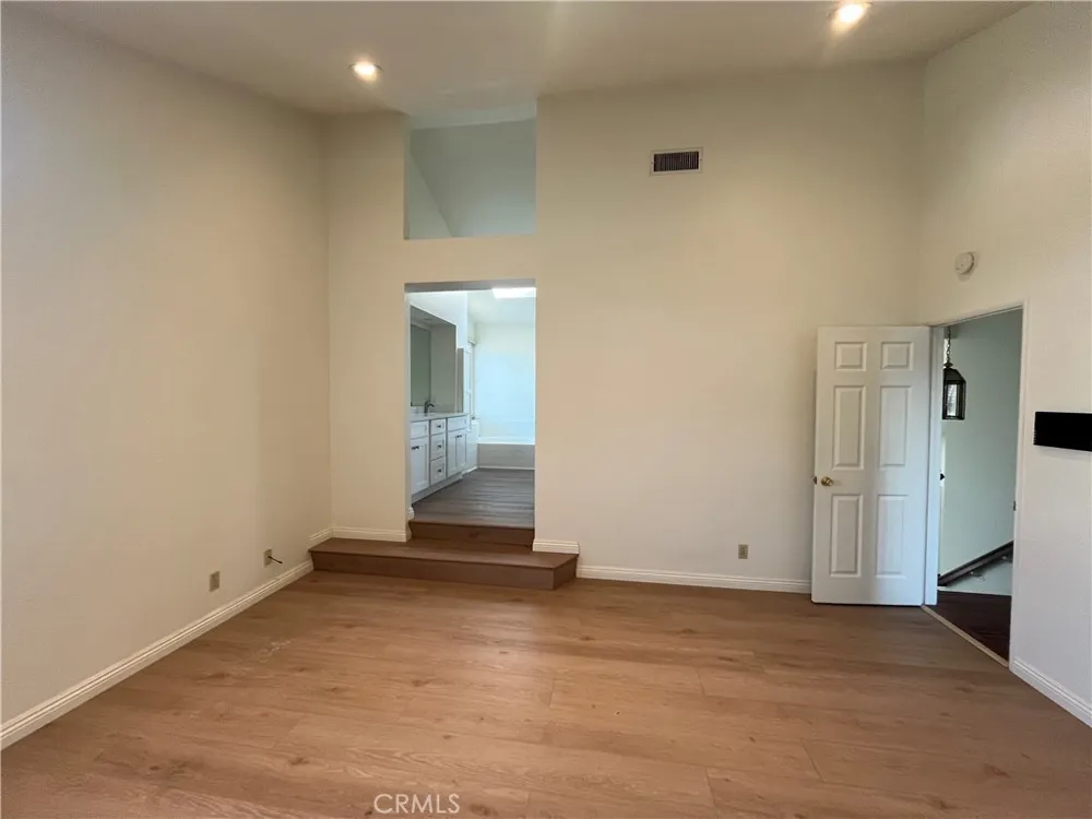 926 S Essex San Dimas, CA 91773