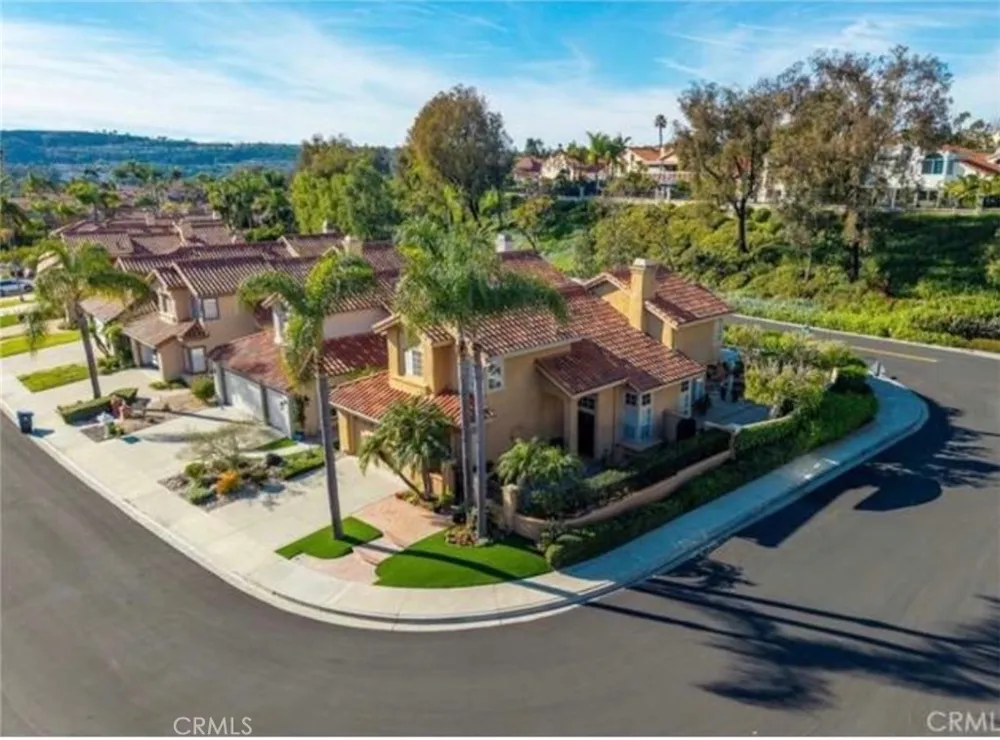 23 Amarante Laguna Niguel, CA 92677