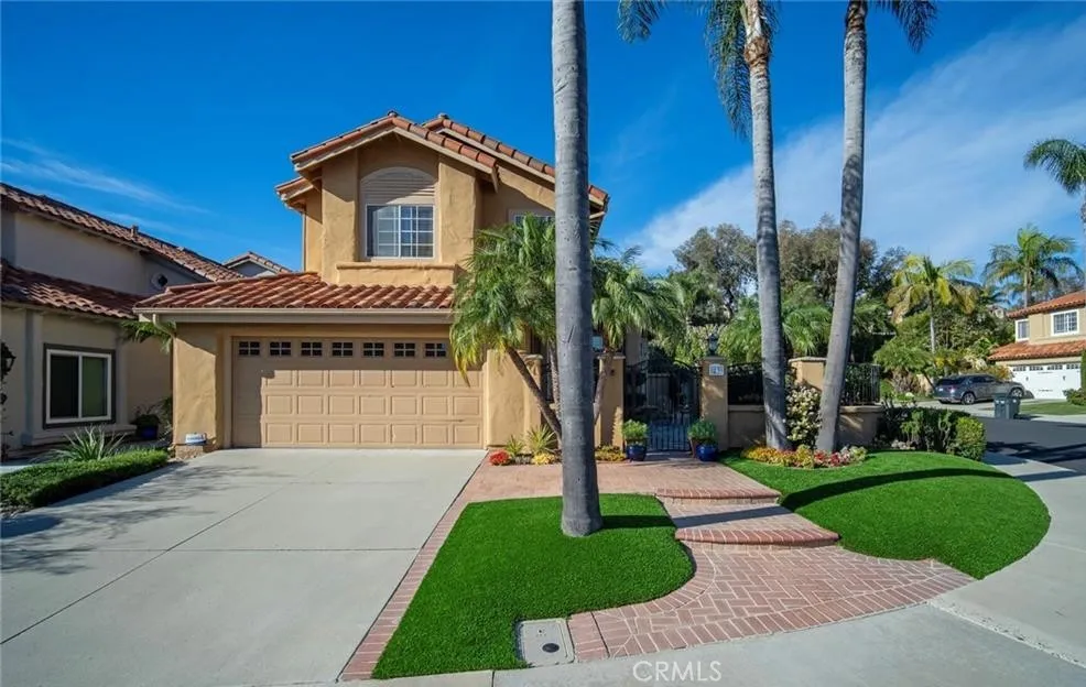 23 Amarante Laguna Niguel, CA 92677