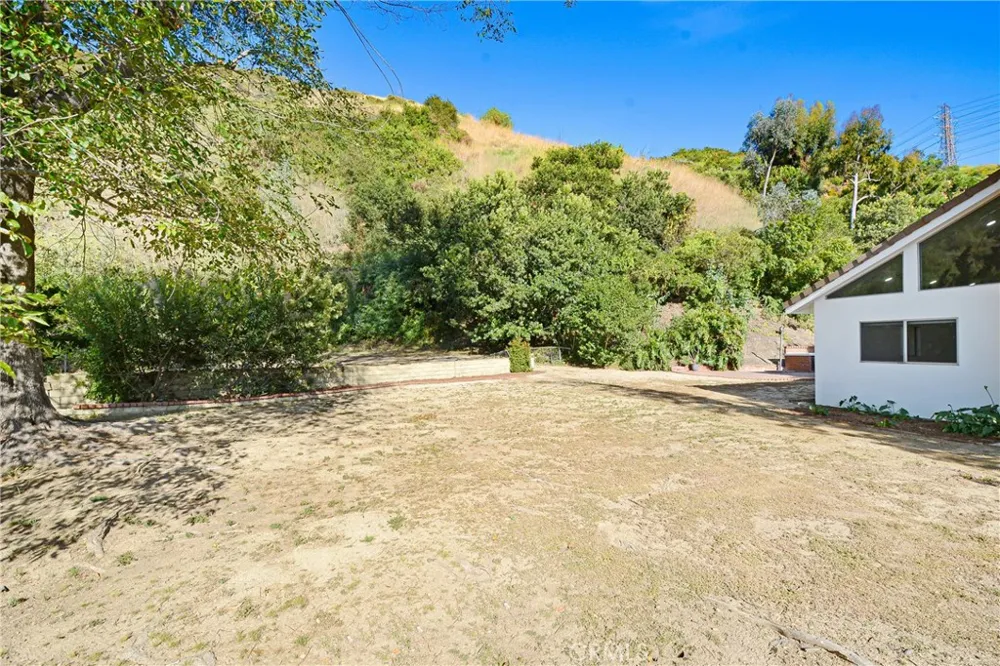 3160 Gotera Hacienda Heights, CA 91745