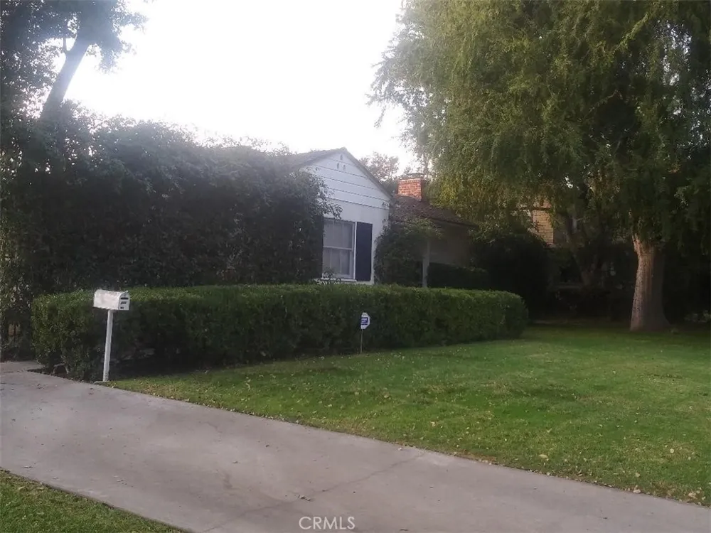 471 Woodward Pasadena, CA 91107