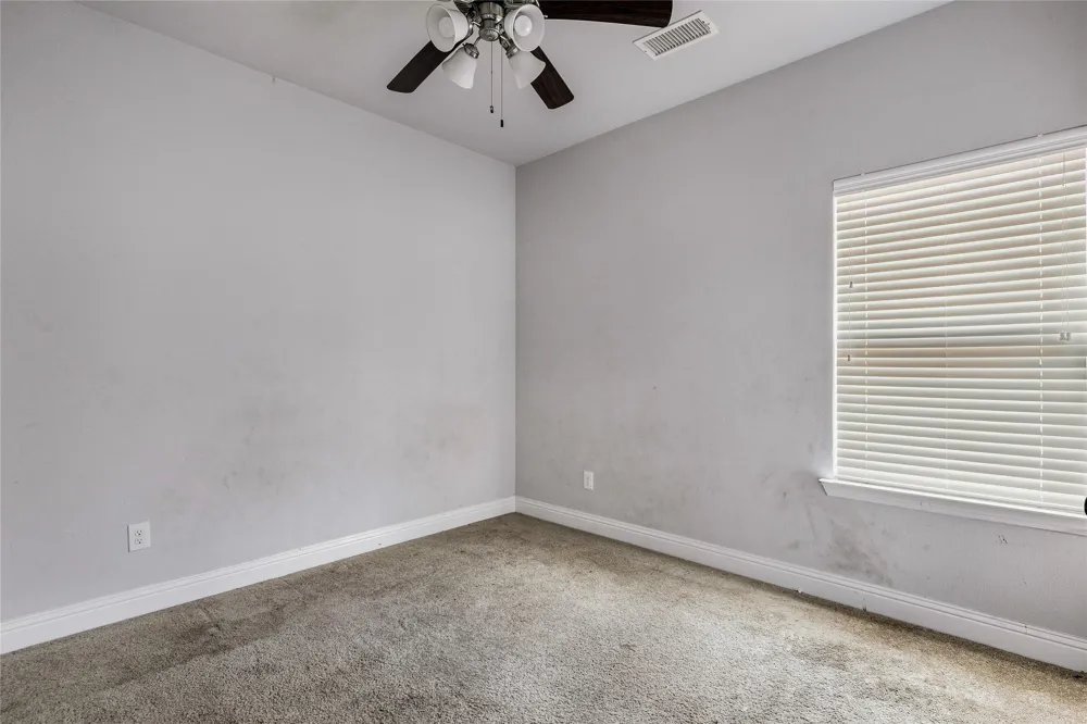 105 Finlee Lane Red Oak, TX 75154