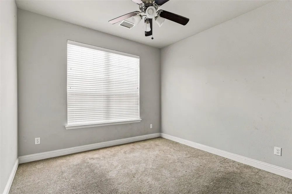 105 Finlee Lane Red Oak, TX 75154