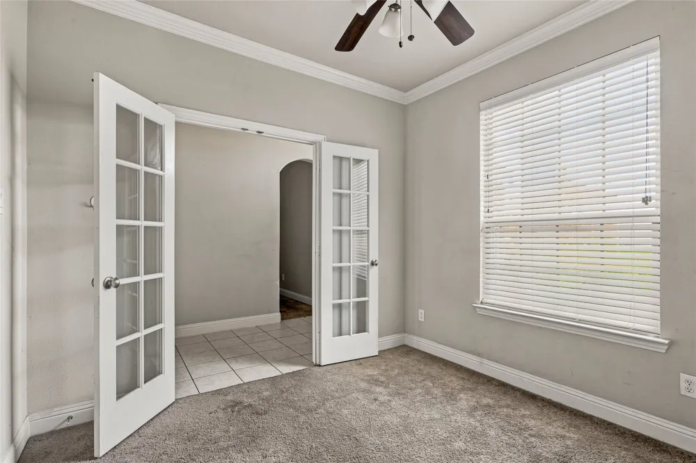 105 Finlee Lane Red Oak, TX 75154