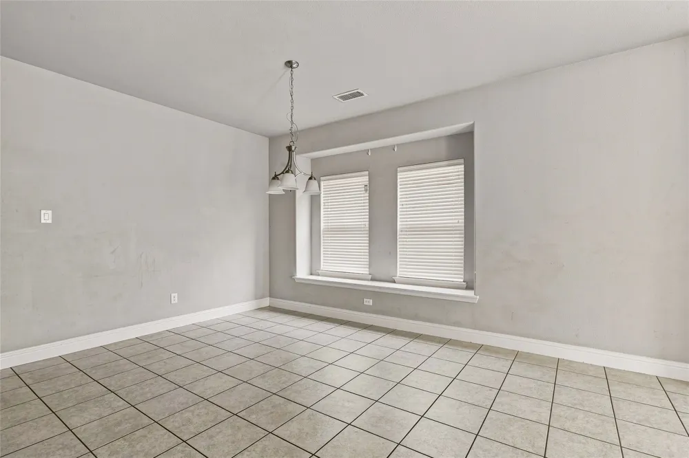 105 Finlee Lane Red Oak, TX 75154