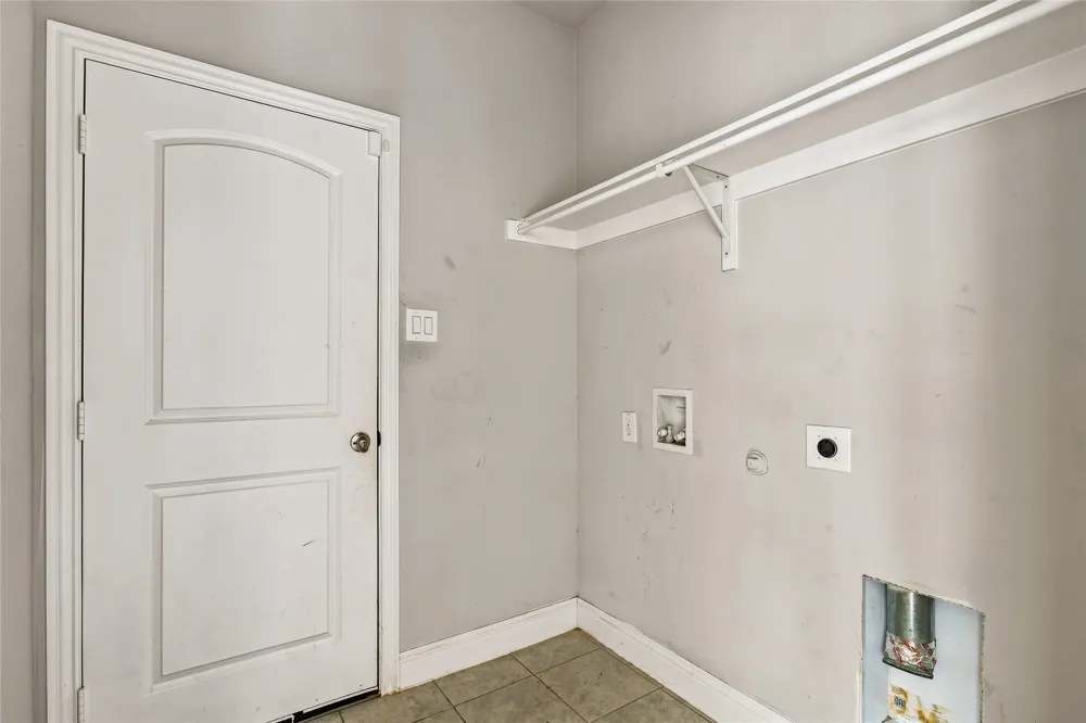 105 Finlee Lane Red Oak, TX 75154
