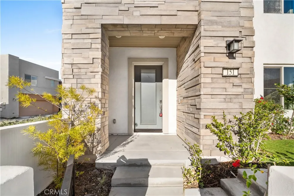 151 Scale Irvine, CA 92618