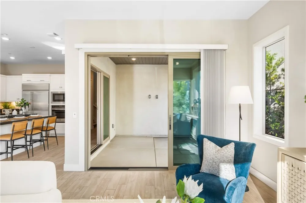 151 Scale Irvine, CA 92618