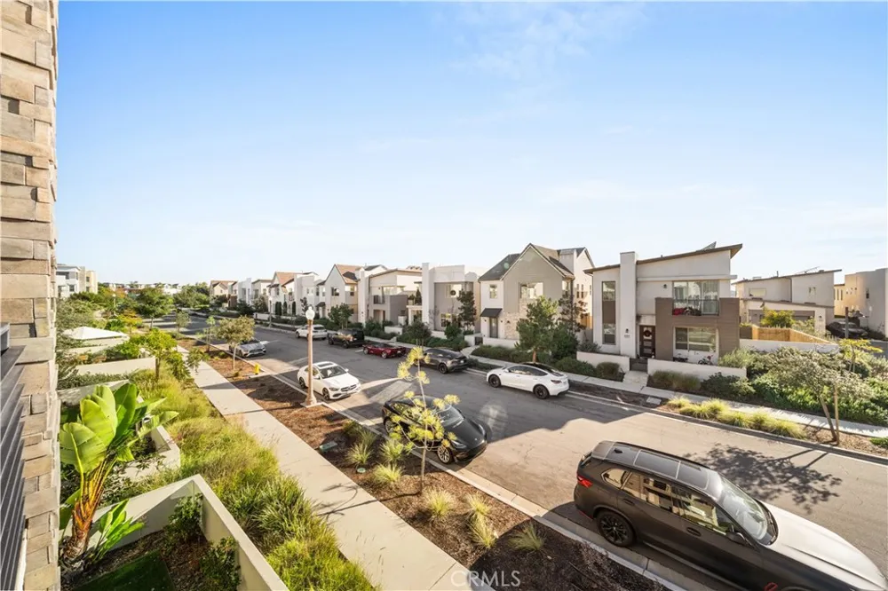 151 Scale Irvine, CA 92618