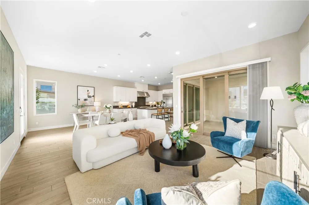 151 Scale Irvine, CA 92618