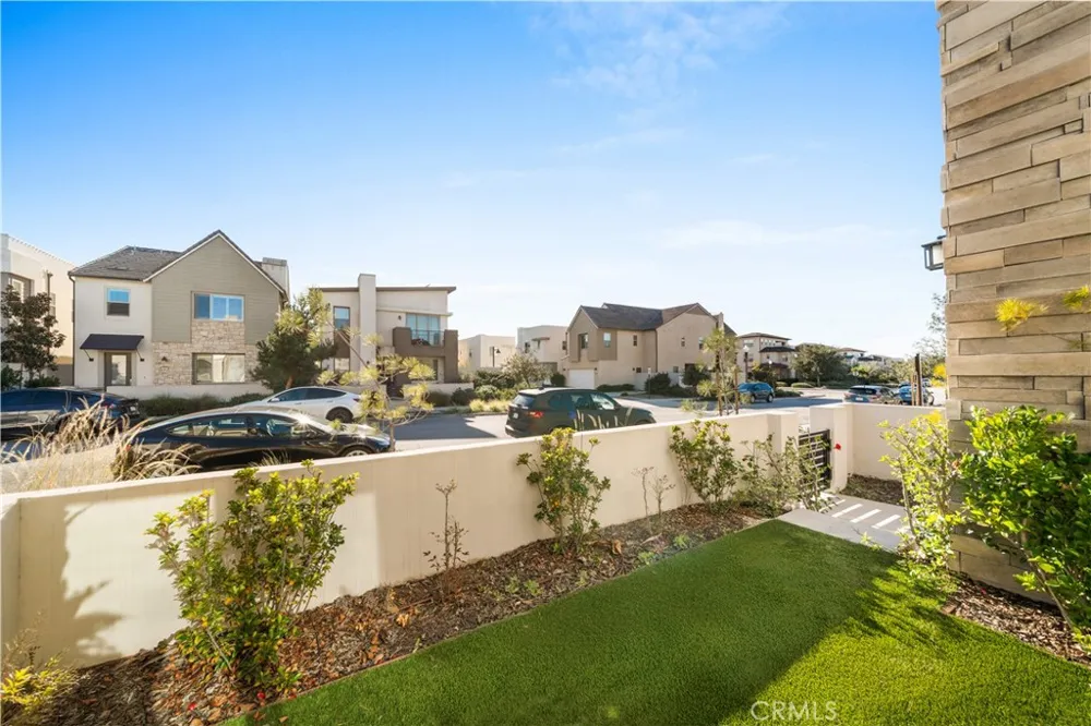 151 Scale Irvine, CA 92618