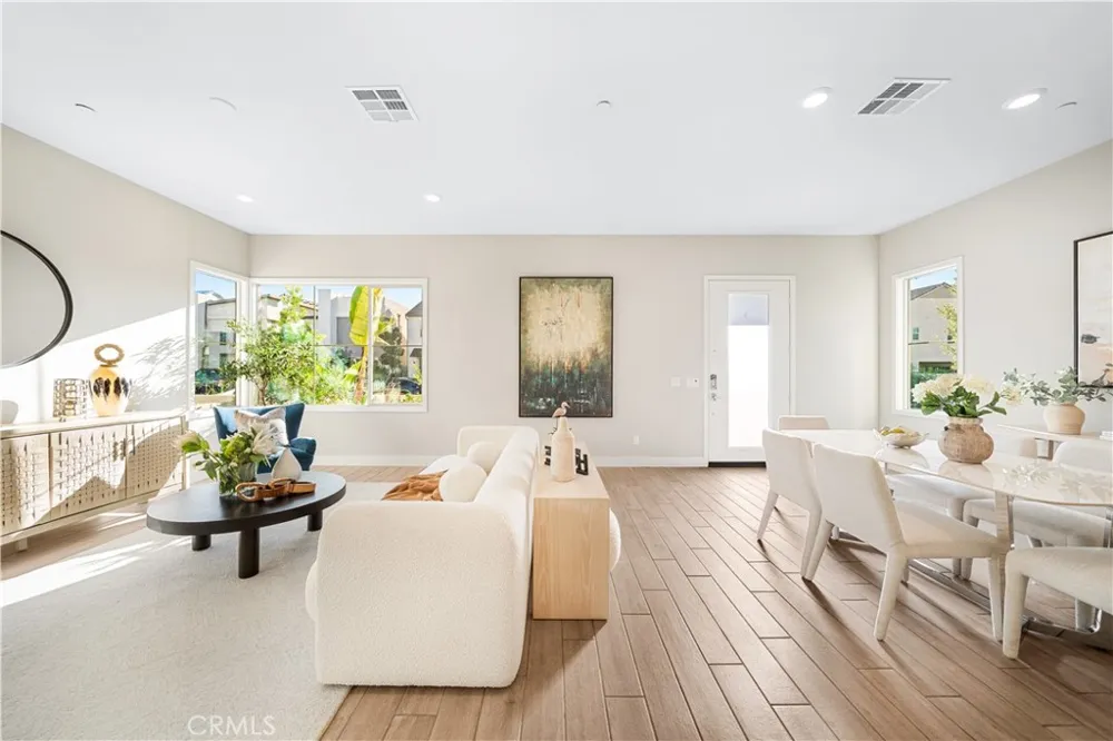 151 Scale Irvine, CA 92618