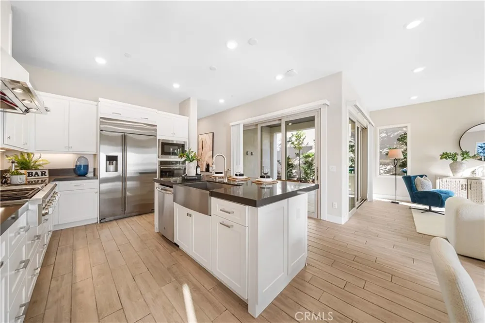151 Scale Irvine, CA 92618