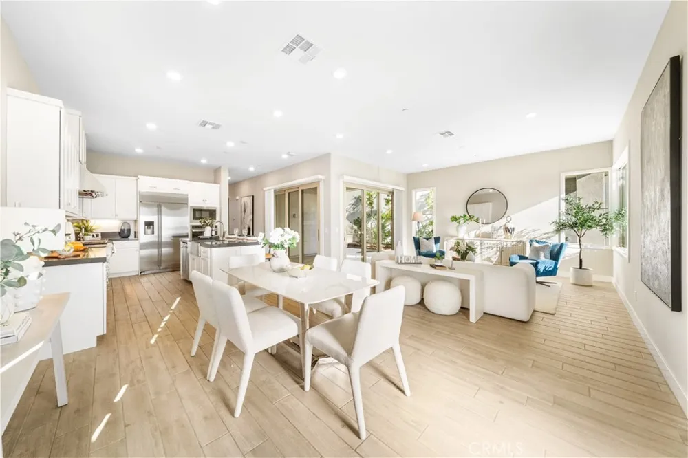 151 Scale Irvine, CA 92618