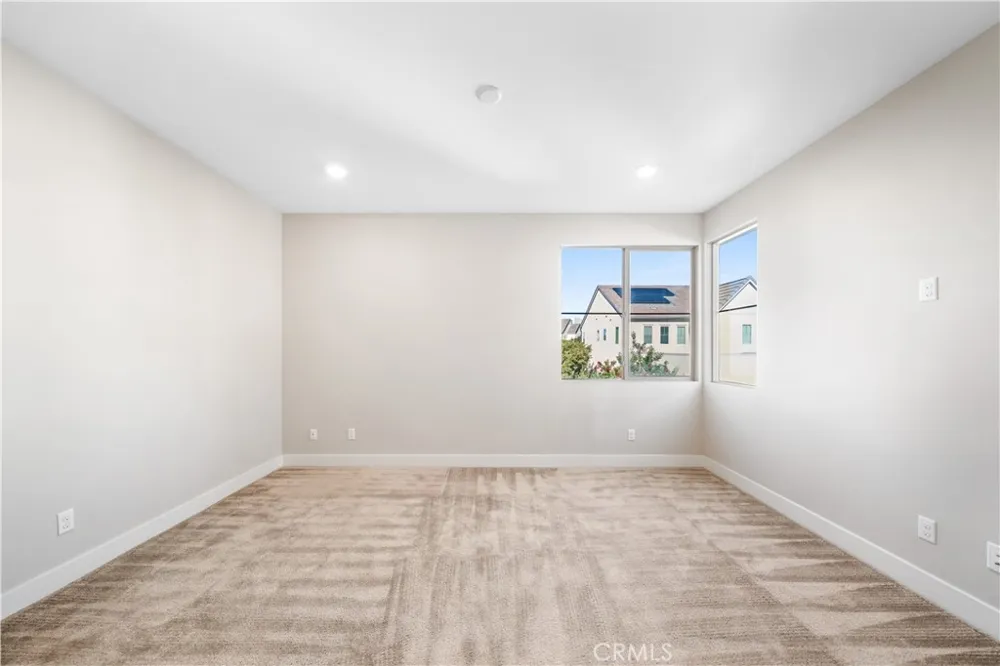 151 Scale Irvine, CA 92618