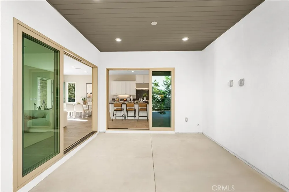 151 Scale Irvine, CA 92618