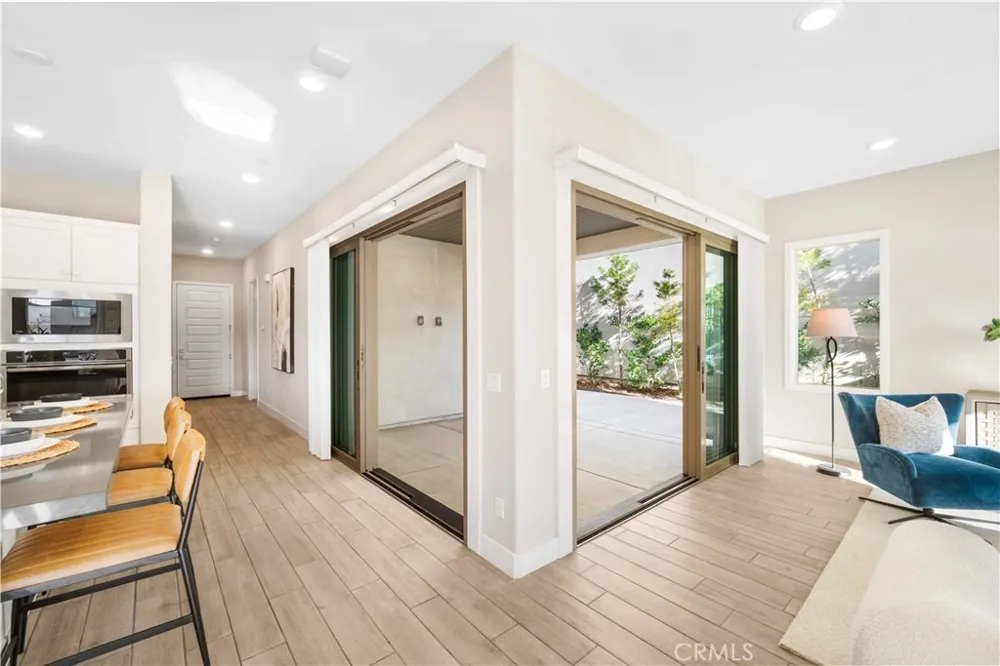 151 Scale Irvine, CA 92618