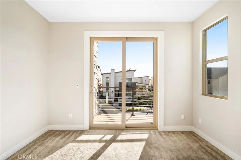 151 Scale Irvine, CA 92618