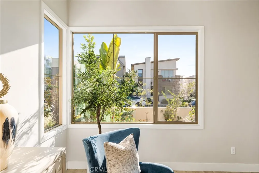 151 Scale Irvine, CA 92618