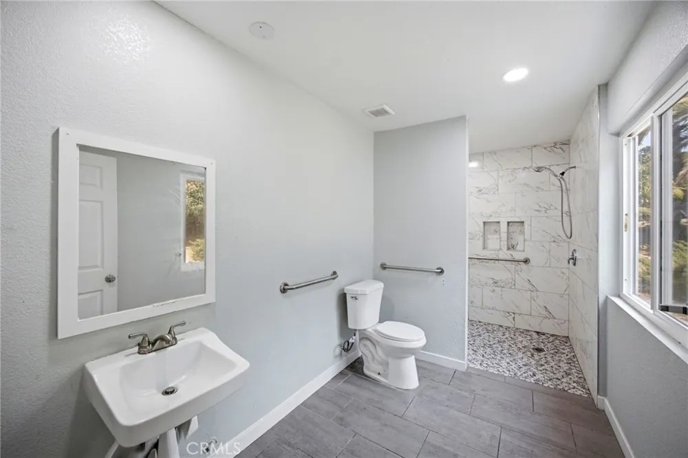 3110 Stoney Oak Spring Valley, CA 91978