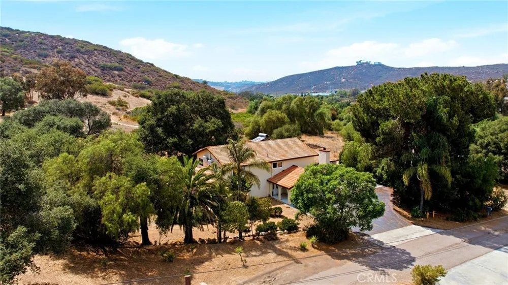3110 Stoney Oak Spring Valley, CA 91978