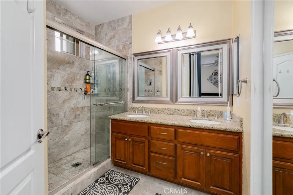 8125 E Santo Court Anaheim Hills, CA 92808