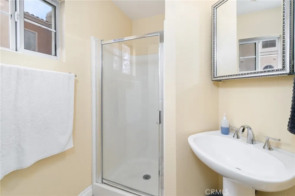 8125 E Santo Court Anaheim Hills, CA 92808
