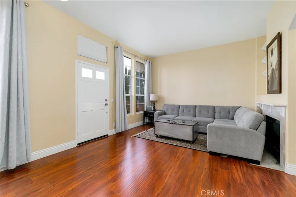 8125 E Santo Court Anaheim Hills, CA 92808