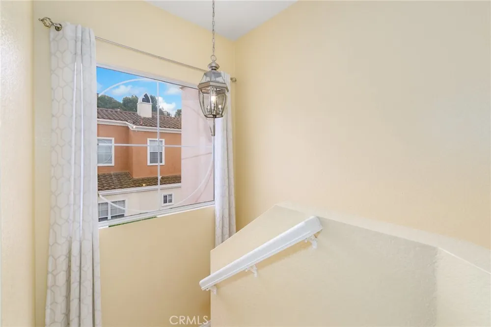 8125 E Santo Court Anaheim Hills, CA 92808
