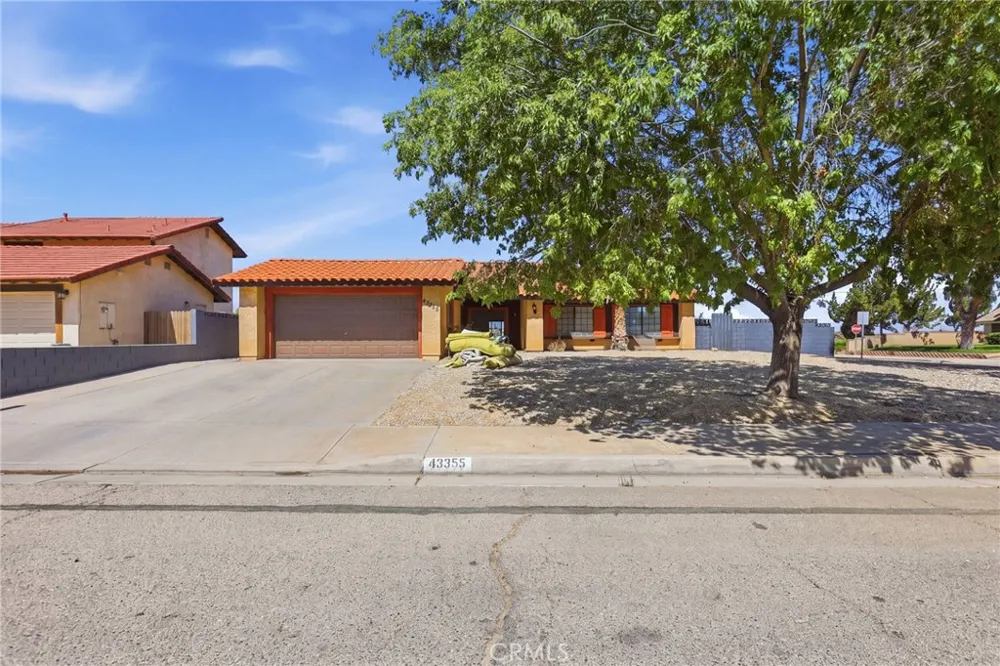 43355 Vista Circle Lancaster, CA 93536
