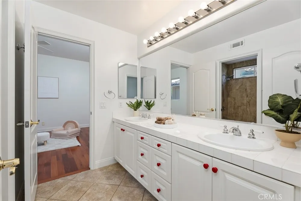 2150 Chandler Drive Tustin, CA 92782