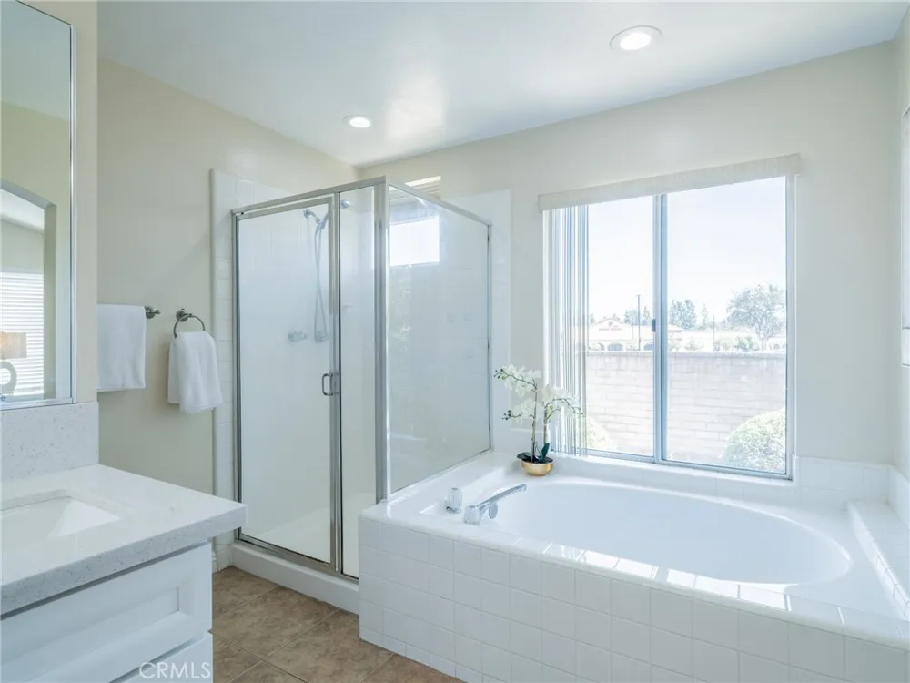 2921 Rolling Village Dr Chino Hills, CA 91709