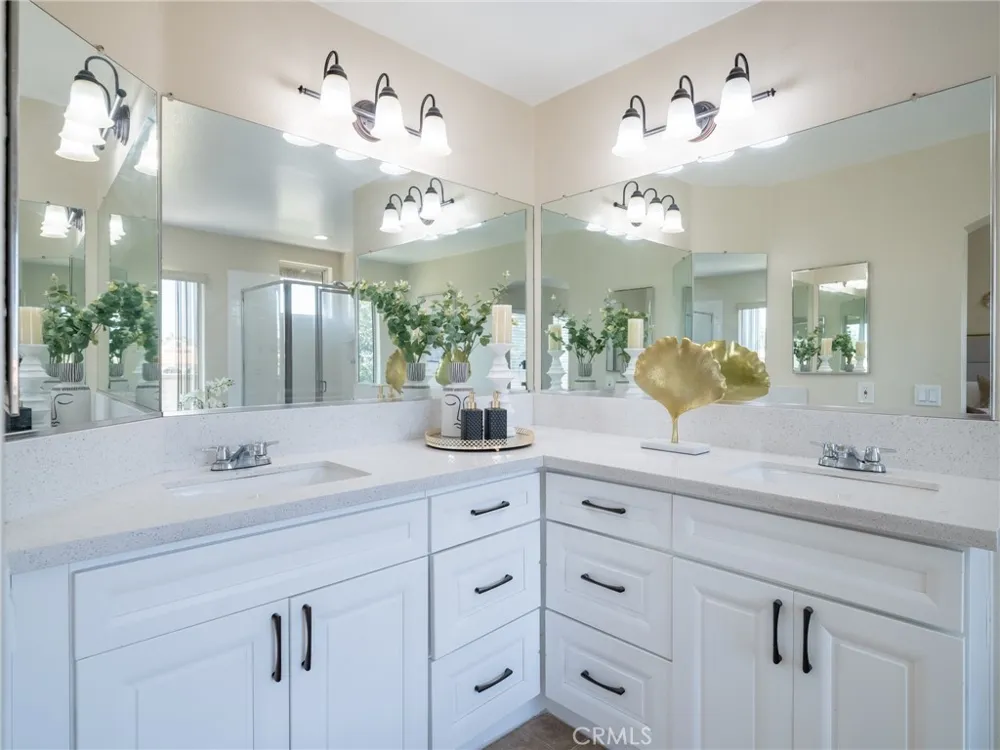 2921 Rolling Village Dr Chino Hills, CA 91709