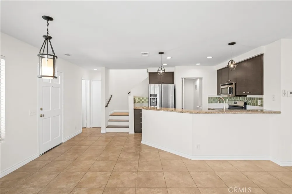 97 Fallingstar #56 Irvine, CA 92614