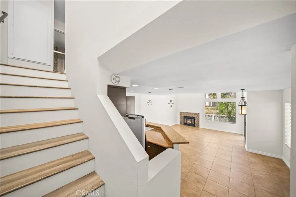 97 Fallingstar #56 Irvine, CA 92614