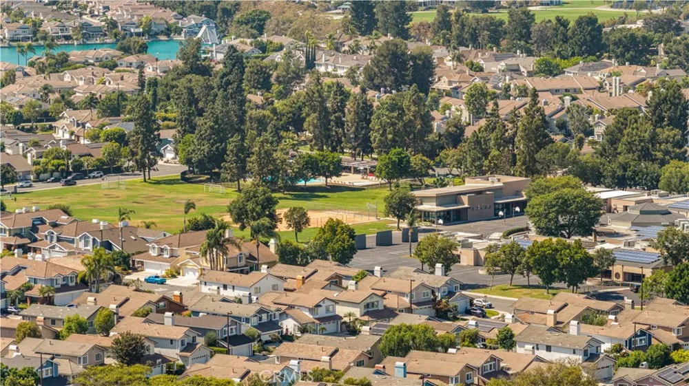 97 Fallingstar #56 Irvine, CA 92614