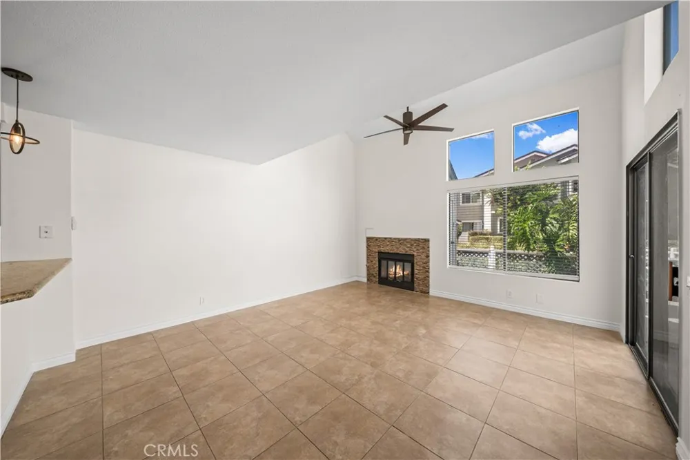97 Fallingstar #56 Irvine, CA 92614