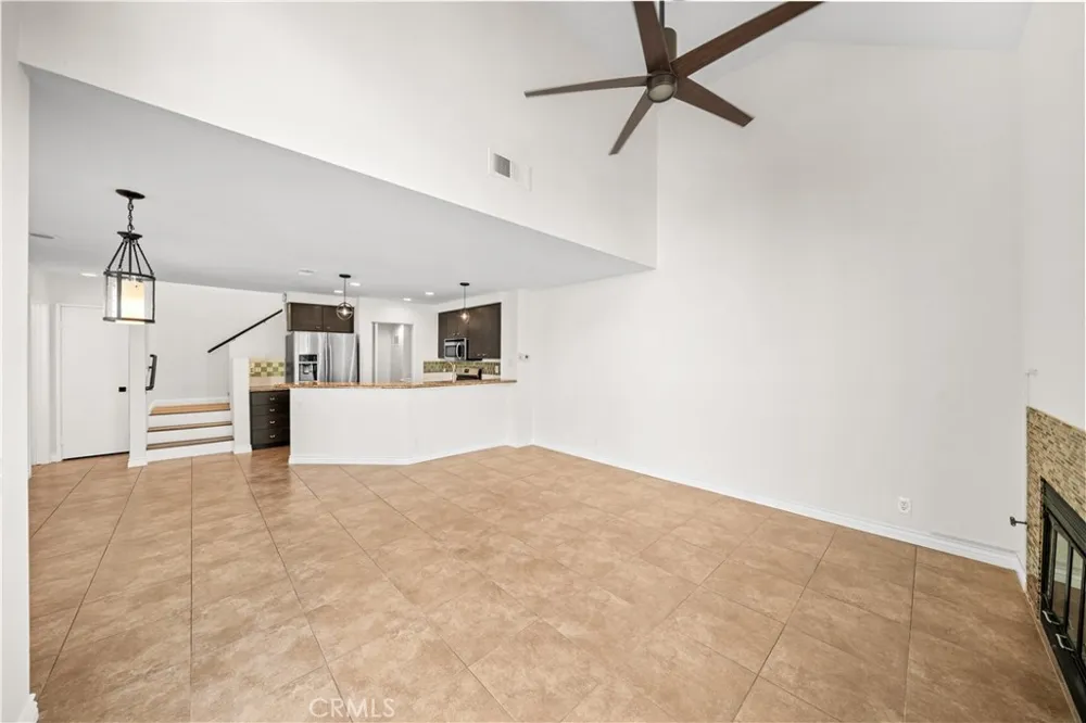 97 Fallingstar #56 Irvine, CA 92614