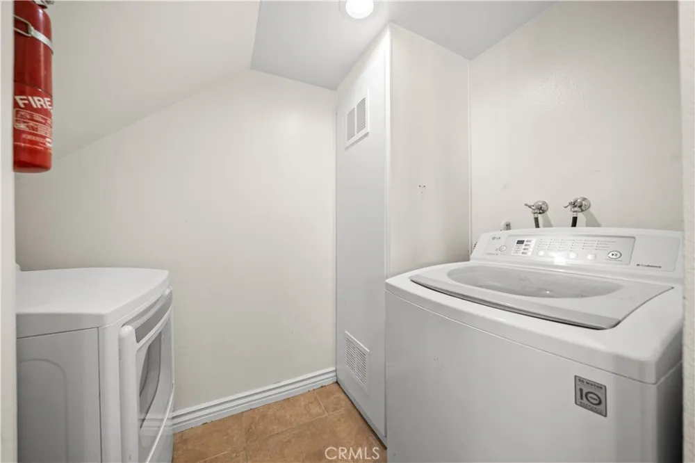 97 Fallingstar #56 Irvine, CA 92614