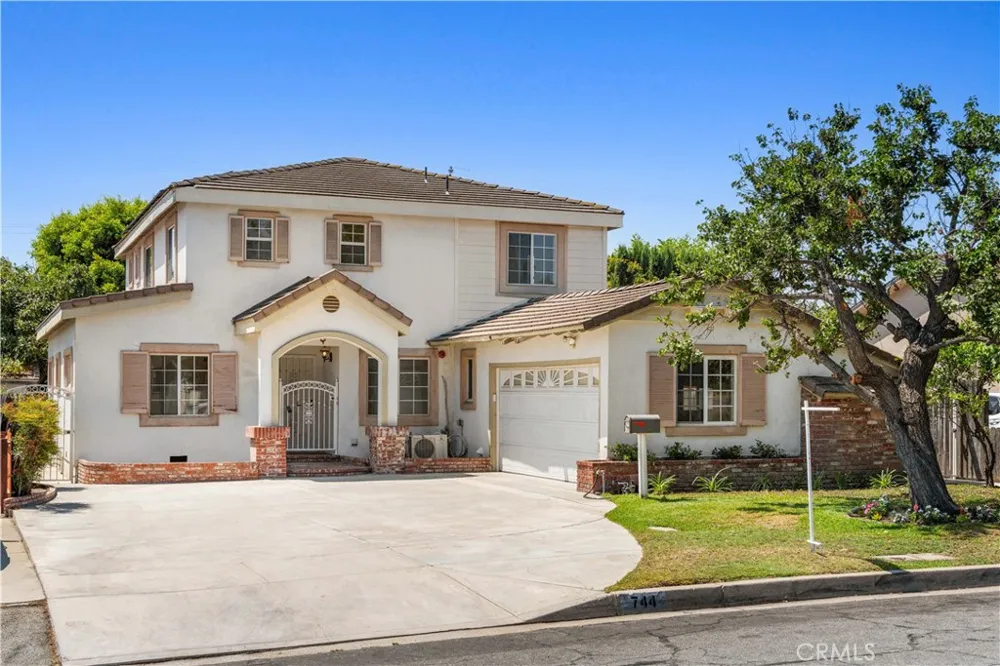 744 Callita Arcadia, CA 91007