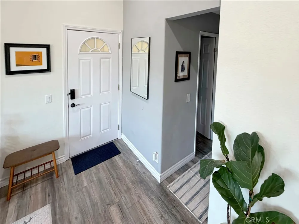 1637 E 5th Street #302 Long Beach, CA 90802