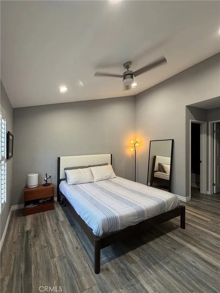 1637 E 5th Street #302 Long Beach, CA 90802