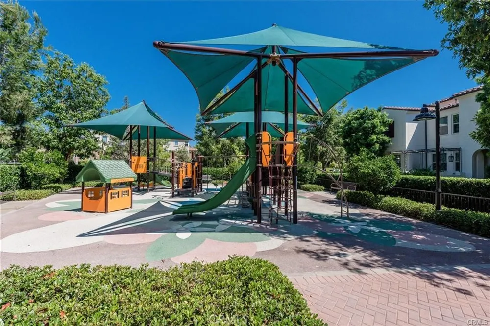 256 Borrego Irvine, CA 92618