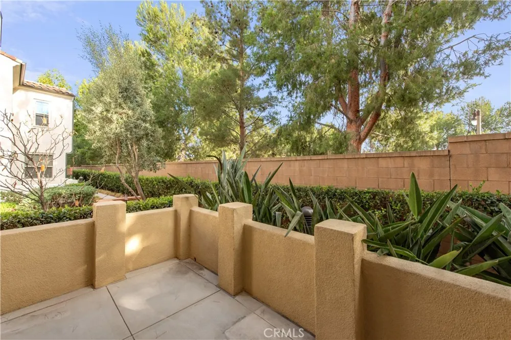 256 Borrego Irvine, CA 92618