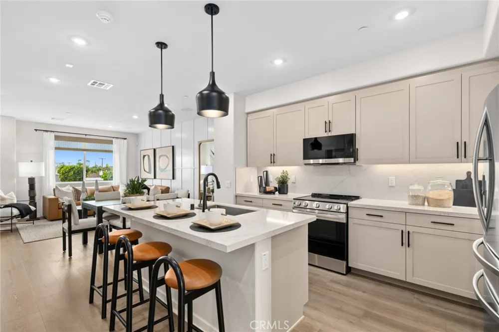 11767 Bailey Street Garden Grove, CA 92845