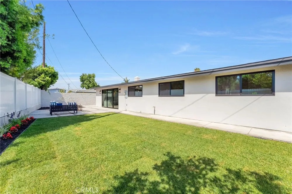 3064 Gibraltar Costa Mesa, CA 92626