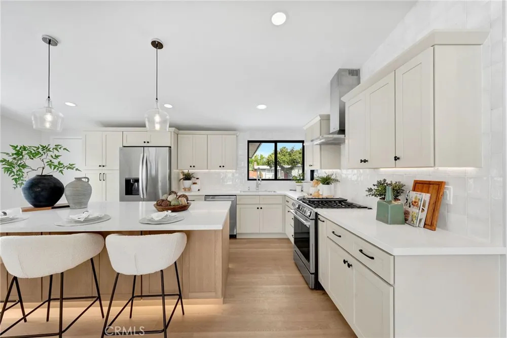 3064 Gibraltar Costa Mesa, CA 92626