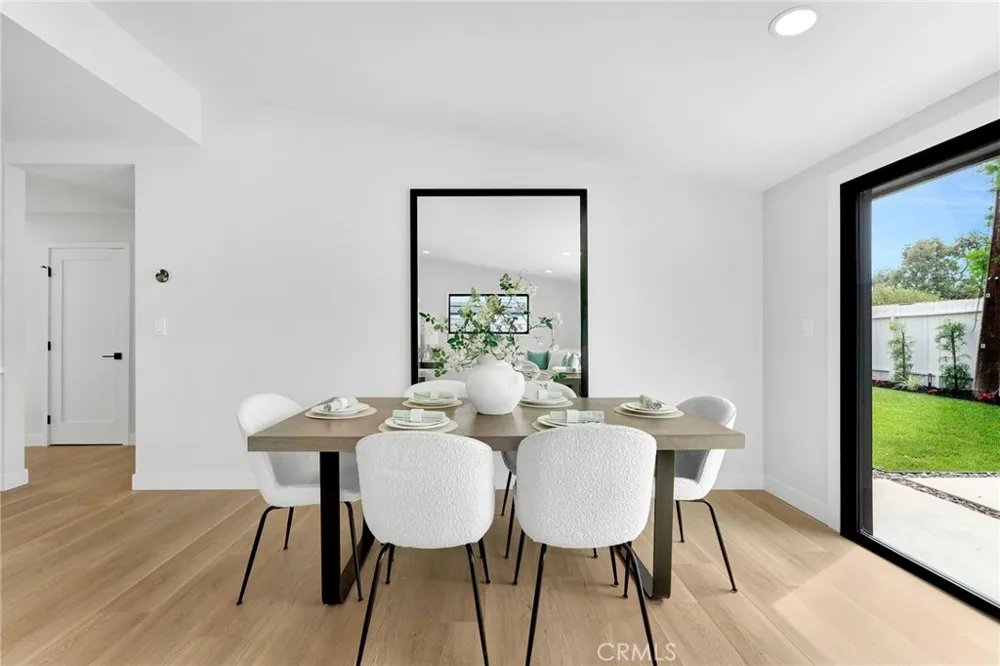3064 Gibraltar Costa Mesa, CA 92626